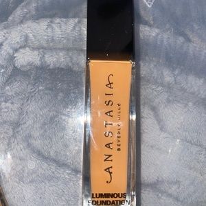 Anastasia Beverly Hills Luminous Foundation 🆕